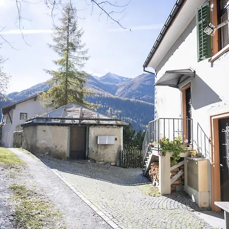 Chasa Suot Chaste Apartment