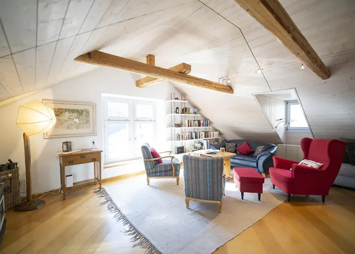 Daire Chasa Suot Chaste *